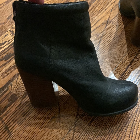 Jeffrey Campbell - black - heeled boots with zip - Picture 4 of 6